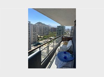 CompartoDepto CL - Pieza amplia, cerca metro UC, amoblada, sol y vista, Santiago Centro - CH$350.000 por mes