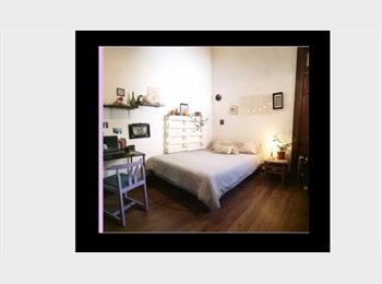 CompartoDepto CL - Se Arrienda pieza en Casa con patio Santiago Centro, Santiago - CH$200.000 por mes