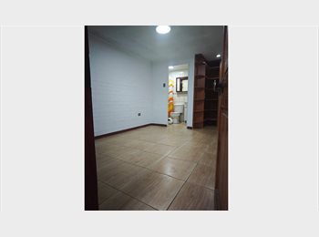 CompartoDepto CL - Habitacion con baño sin amoblar, Los Condes - CH$280.000 por mes