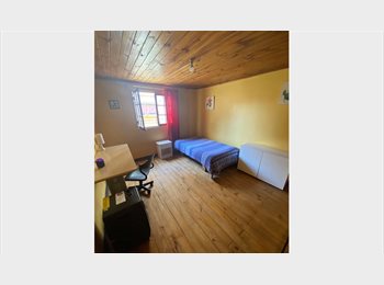 CompartoDepto CL - habitación GRANDE ILUMINADA/metro U DE CHILE/PETFRIENDLY/ casa tranqui a pasos de todo, Santiago Centro - CH$270.000 por mes