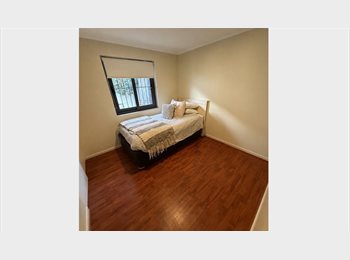 CompartoDepto CL - Arriendo habitación, La Reina - CH$500.000 por mes