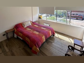 CompartoDepto CL - Arriendo habitación metro Santa Lucía, Santiago Centro - CH$300.000 por mes
