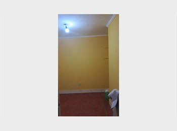 CompartoDepto CL - Pieza Habitación Persona Sola Trabajadora, San Joaquín - CH$120.000 por mes