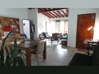 CompartoApto CO -  Large Room in Laureles | Fast WiFi | Quiet Home, Medellín - COP$ 1.500.000 por mes