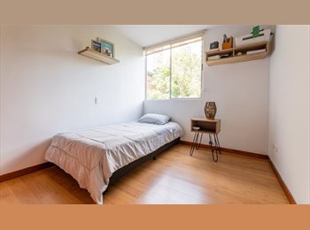 CompartoApto CO - Habitación con baño privado en El Esmeraldal – Envigado, Envigado - COP$ 1.500.000 por mes