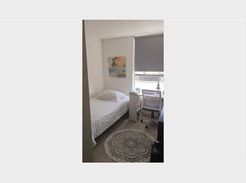 CompartoApto CO - Se alquila habitacion amoblada, Envigado - COP$ 0 por mes