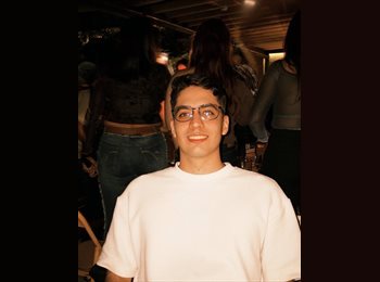 CompartoApto CO - Sebastian Romero - 23 - Medellín