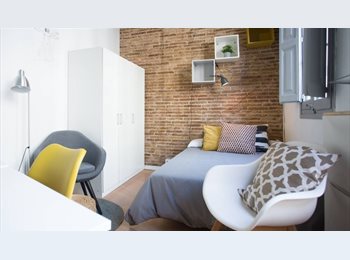 Roomgo ES - ¡Luminosa habitación con cama doble y terraza privada en un piso recién reformado en Gracia! RH19-R1, Gràcia - 1.050 € por mes