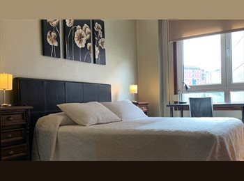 Roomgo ES - Gran Habitación doble con  baño privado y garaj opcional, Oviedo - 500 € por mes