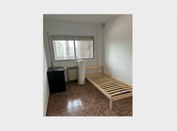 Roomgo ES - Alquiler habitación estudiante, Torrejón De Ardoz - 450 € por mes