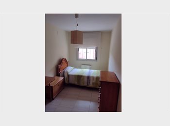 Roomgo ES - alquilo haitacion, Parla - 400 € por mes