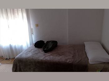 Roomgo ES - Habitación blanca con parquet en alquiler, Tres Cantos - 495 € por mes