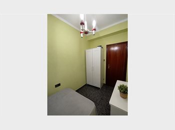 Roomgo ES - Cómoda habitación en alquiler en Alzira, España - 295 € por mes