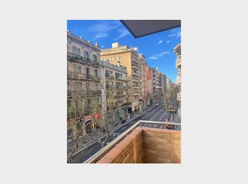 Roomgo ES - Habitación en Sants cerca metro L1 y L5 - solo hombres, Les Corts - 700 € por mes