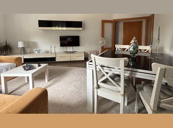 Roomgo ES - Piso amplio a compartir en Favara con 1 persona, España - 300 € por mes