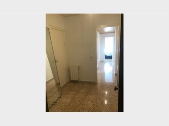 Roomgo ES - habitación exterior, Horta Guinardó - 550 € por mes