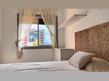 Roomgo ES - Habitación con cama doble, Cerdanyola Del Vallès - 400 € por mes