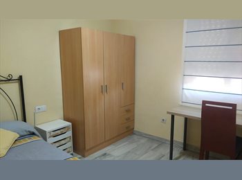 Roomgo ES - Se alquila habitación en piso compartido, Malaga - 395 € por mes
