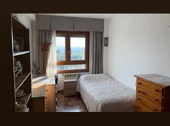 Roomgo ES - Habitación en Arabial 58, Granada - 390 € por mes
