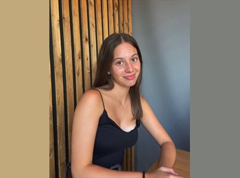 Roomgo ES - Ainoa - 23 - Sevilla