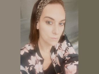 Roomgo ES - Esther - 44 - L'hospitalet