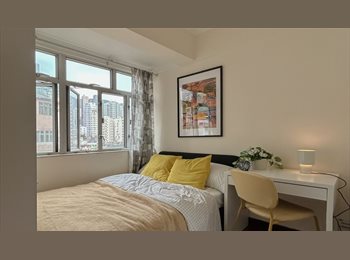 Roomgo HK - Balanced room with a workspace, perfect for productivity and rest, Sai Ying Pun - HKD7,120 pcm