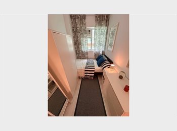 Roomgo HK - Sai Ying Pun | Private Room (Furnished) | 1-Month+, Sheung Wan - HKD6,320 pcm