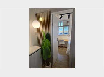 Roomgo HK - 4 Bedroom Flatshare Apartment (room only) in Sheung Wan for young professionals, Sheung Wan - HKD8,200 pcm