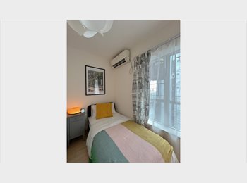 Roomgo HK - Functional Single Room Near MTR, Wan Chai - HKD9,900 pcm