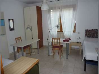 Roomgo IT - METRO B Pietralata- Per STUDENTI stanza DOPPIA o uso SINGOLA, Tiburtino-Collatino - 275 € al mese