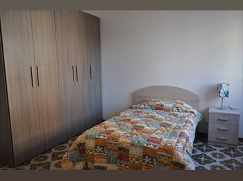 Roomgo IT - Stanza singola confortevole, Siena - 450 € al mese