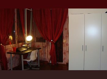 Roomgo IT - Stanza in appartamento con ampio terrazzo, Sesto San Giovanni - 600 € al mese