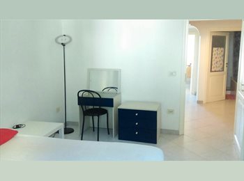 Roomgo IT - FIRENZE - VIA PONTE ALL'ASSE – AMPIA CAMERA SINGOLA IN APPARTAMENTO SIGNORILE., Firenze - 450 € al mese