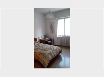 Roomgo IT - ampia singola libera da settembre, Pavia - 280 € al mese