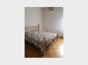 Roomgo IT - Stanza Matrimoniale, Sesto San Giovanni - 450 € al mese