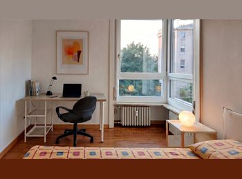 Roomgo IT - Luminosa stanza in appartamento nuovo (zona Citylife - Buonarroti), Sempione - S. Siro - Fiera - 720 € al mese