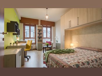 Roomgo IT - N.3 SINGOLE CON FRIGOR, MOBILE LAVNDINO+SPECCHIERA IN CAMERA PRIVATI, Bovisa - Niguarda - Bicocca - 650 € al mese