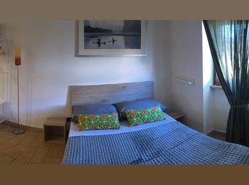 Roomgo IT - Stanza singola con bagno e lavatrice privata, Ciampino - 460 € al mese
