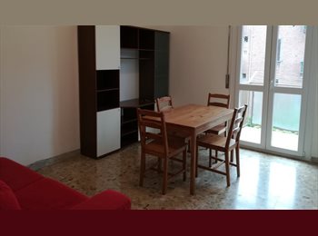 Roomgo IT - Ampia doppia in Cirenaica, Bologna - 700 € al mese