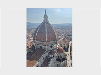Roomgo IT - Cozy Room in Spacious Apartment – Prime Location near Santa Croce & Duomo!, Firenze - 470 € al mese