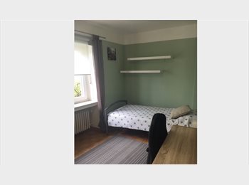 Appartager LU - jolie petite chambre dans appartement avec grande cuisine et salon, Esch-sur-Alzette - 600 € / Mois