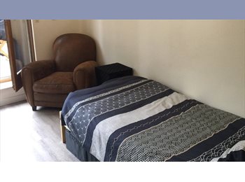 Appartager LU - 1 chambre dans 1 appartement, Luxembourg - 900 € / Mois