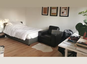 Appartager LU - Grande chambre avec accès jardin, Luxembourg - 1.200 € / Mois