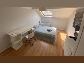 Appartager LU - HESP15-22 / Nice furnished room available immediately from 1 September, Luxembourg - 1.080 € / Mois