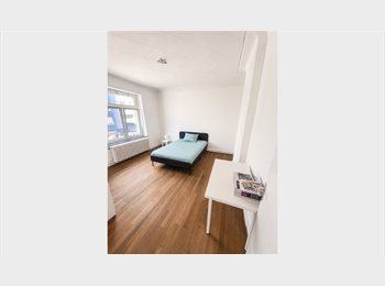 Appartager LU - MUH91-07 FURNISHED ROOM AVAILABLE IMMEDIATELY CLOSE TO LIMPERSBERG - NO AGENCY FEE, Luxembourg - 950 € / Mois