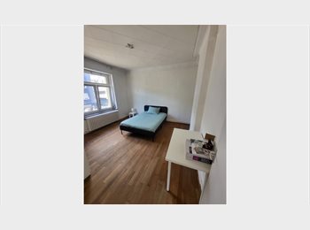 Appartager LU - MUH91-06 FURNISHED ROOM AVAILABLE IMMEDIATELY - CLOSE TO LIMPERSBERG, NO AGENCY FEE, Luxembourg - 950 € / Mois
