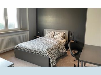 Appartager LU - Chambre meublée de 16 m² dans une superbe colocation à Howald (Luxembourg), Luxembourg Ville - 1.200 € / Mois