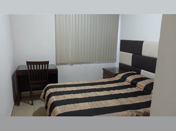 Roomgo MX - A 8 minutos de Puerto Interior, muy cerca del nuevo hospital, fraccionamiento privado               , León - MX$3,750 por mes