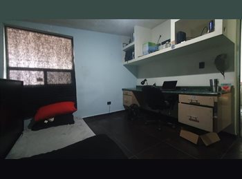 Roomgo MX - Cuarto compartido  800 semanal, Monterrey - MX$800 por mes