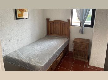 Roomgo MX - TEJEDA Rento Bonita recamara amueblada a señorita estudie o trabaje., Corregidora - MX$3,850 por mes